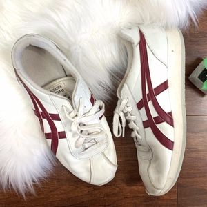 asics dance sneakers